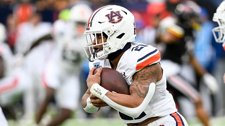 Auburn running back wounded in deadly Florida shooting: reports